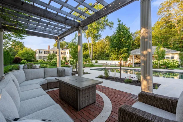 $2,849,900 | 98 Silver Street, Dover, NH 03820