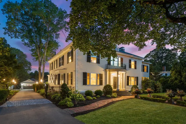 $2,849,900 | 98 Silver Street, Dover, NH 03820