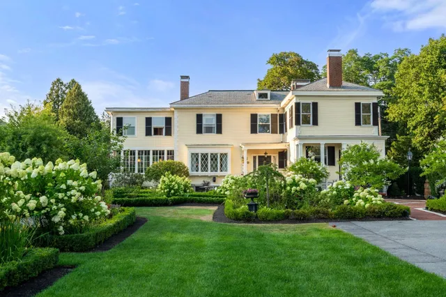 $2,849,900 | 98 Silver Street, Dover, NH 03820