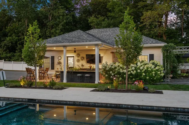 $2,849,900 | 98 Silver Street, Dover, NH 03820