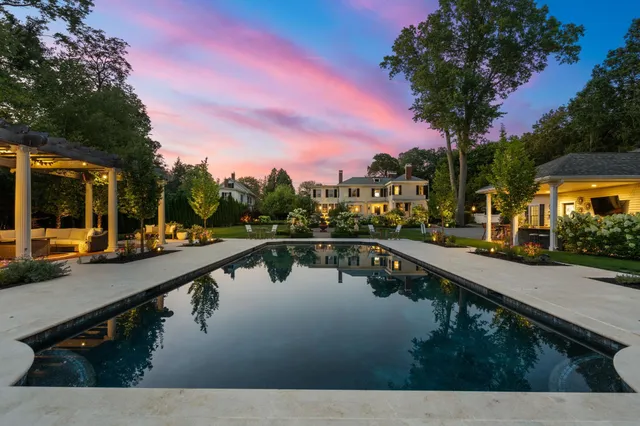 $2,849,900 | 98 Silver Street, Dover, NH 03820