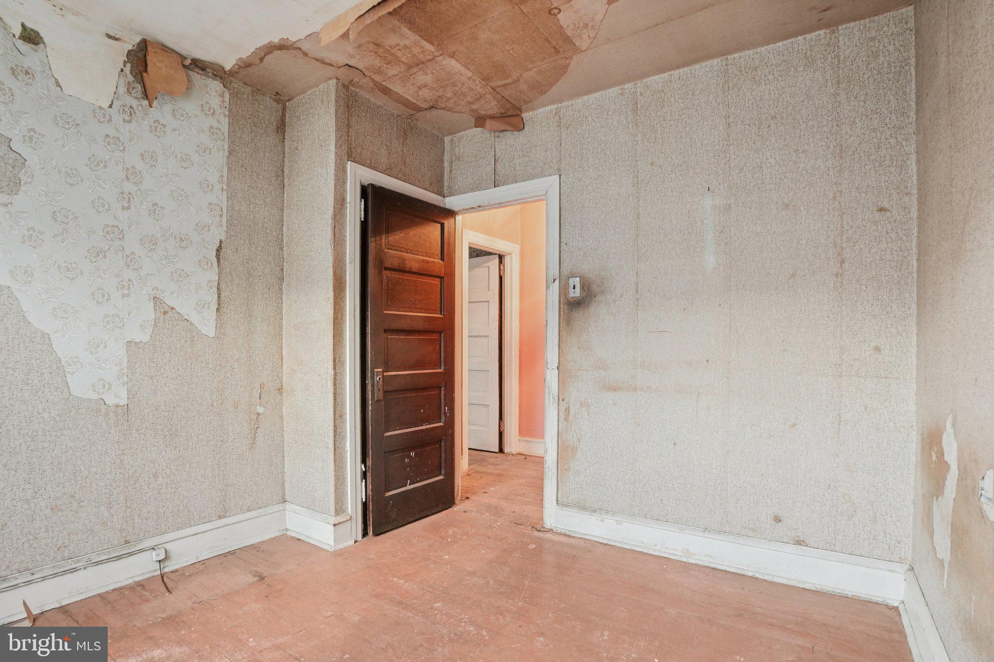 5322 James Street Philadelphia, PA 19137 - Photo 22 of 40 an empty room with closet