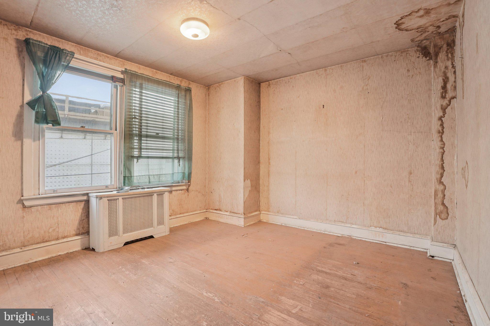 5322 James Street Philadelphia, PA 19137 - Photo 25 of 40 an empty room with windows