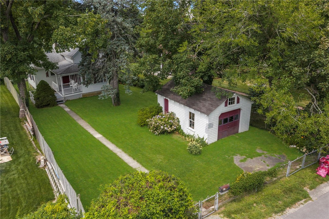 21 Quaker Road Tiverton, RI 02878 - Photo 37 of 50 Gallery Image 37