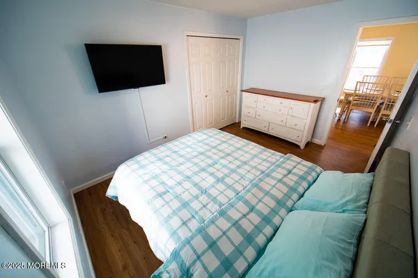 a bedroom with bunk bed