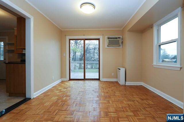 664 Harrington Road Glen Rock, NJ 07452 - Photo 5 of 22