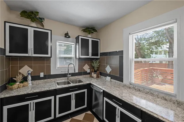 $350,000 | 3230 Bellefontaine Avenue, Kansas City, MO 64128