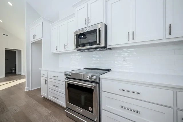 $399,950 | 1528 North 157th Lane, Basehor, KS 66007