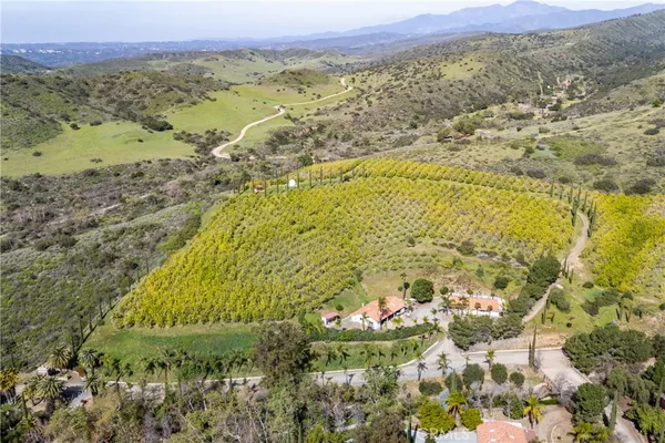 $25,000,000 | 39250 Ortega Highway, Fallbrook, CA 92028