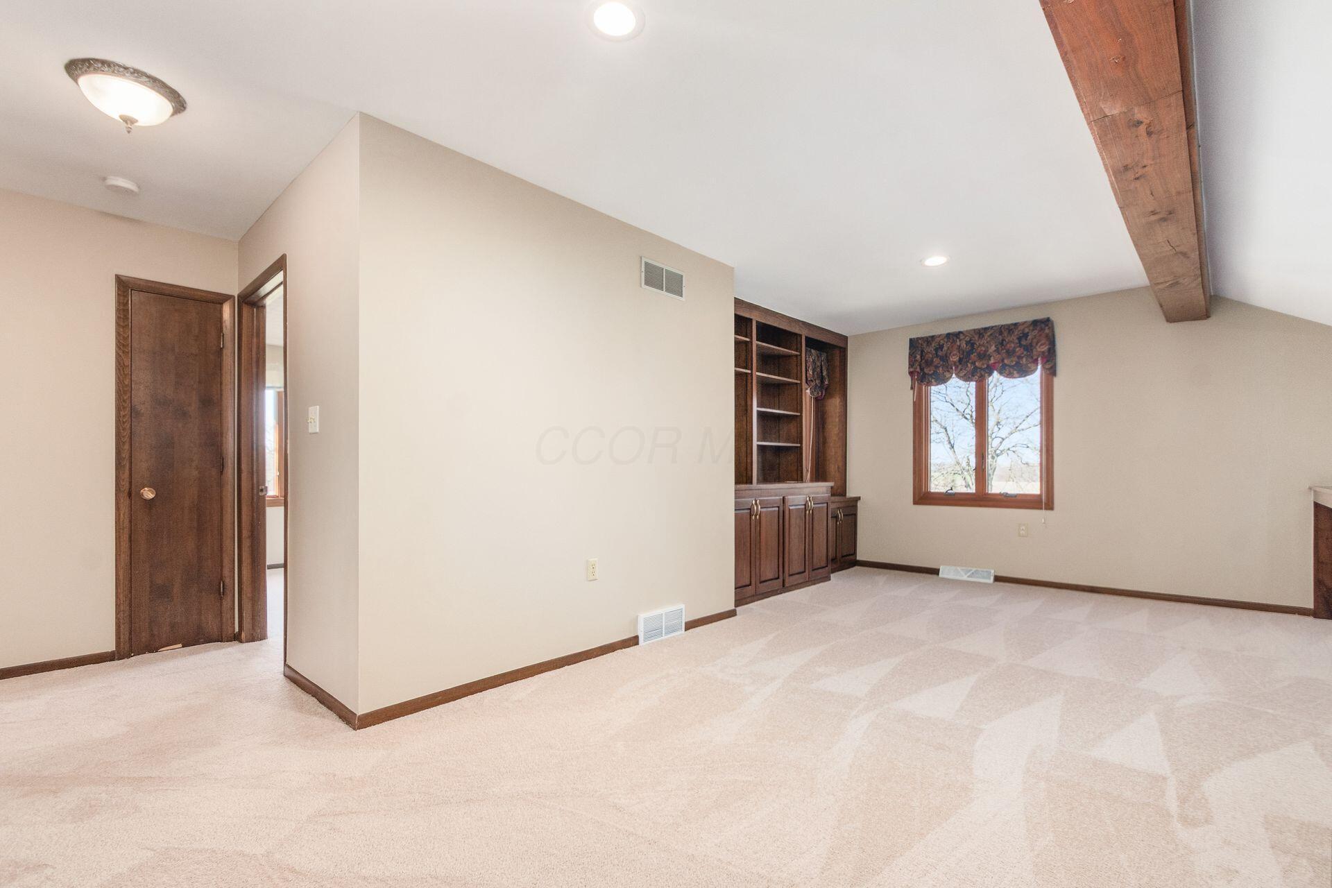 4784 Baker Road Delaware, OH 43015 - Photo 23 of 47 Loft