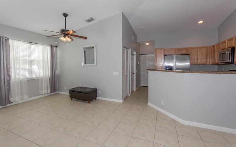 3019 Laurel Ridge Circle Riviera Beach, FL 33404 - Photo 7 of 12 Main3