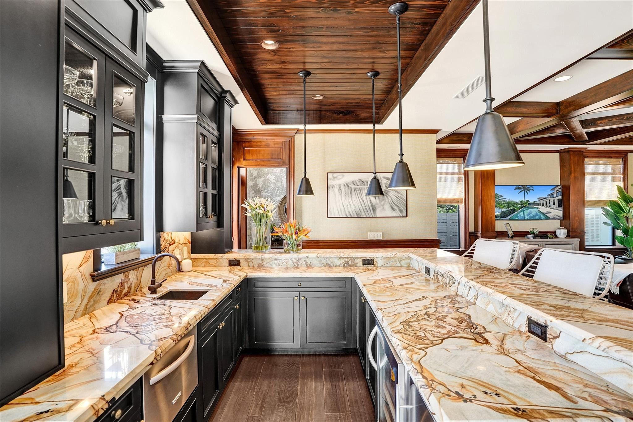 35 Compass Isle Fort Lauderdale, FL 33308 - Photo 47 of 90 Bar in Club Room