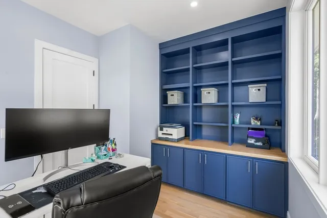 $2,095,000 | 105 Lincoln Street, Northborough, MA 01532