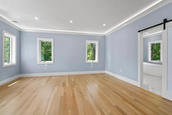 $1,995,000 | 105 Lincoln Street, Northborough, MA 01532