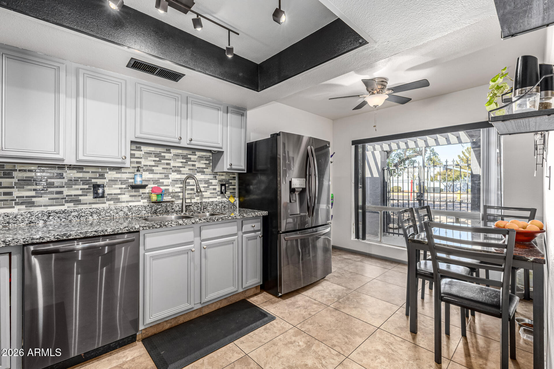 5249 West Mountain View Road Glendale, AZ 85302 - Photo 8 of 22 8 - Mountain View