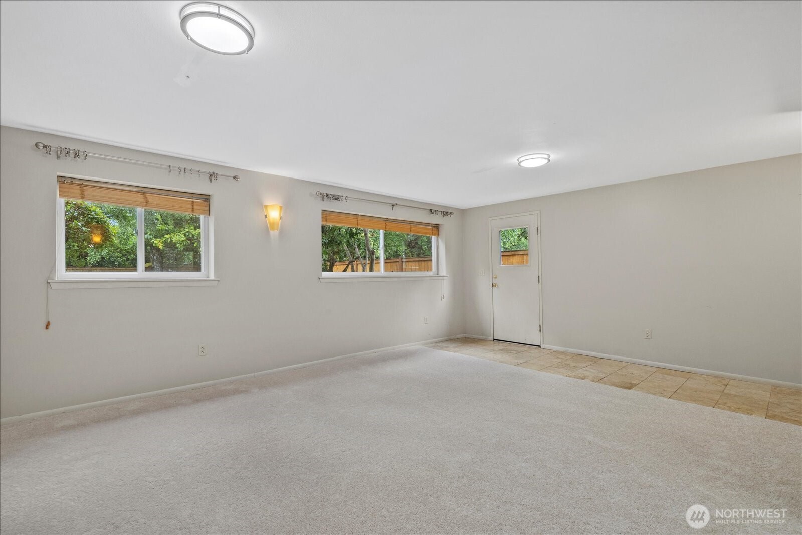 6520 Northeast 60th Street Seattle, WA 98115 - Photo 31 of 40 an empty room with windows