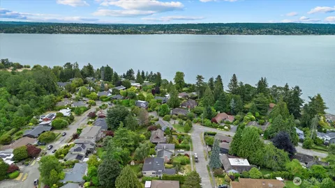 $2,048,000 | 6520 Northeast 60th Street, Seattle, WA 98115