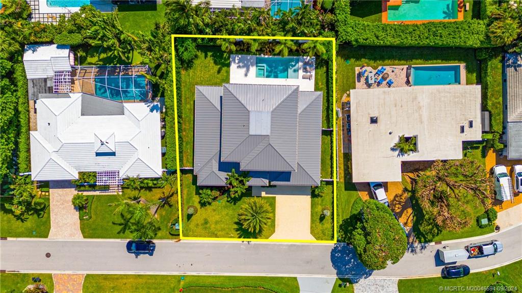 180 Beacon Lane Jupiter, FL 33469 - Photo 4 of 63