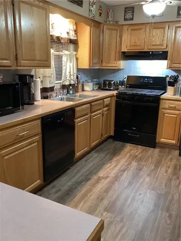 $239,599 | 17705 East Redwood Drive, Independence, MO 64056