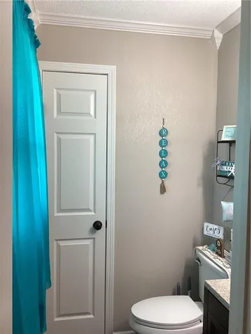 $239,599 | 17705 East Redwood Drive, Independence, MO 64056