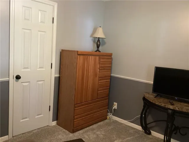 $239,599 | 17705 East Redwood Drive, Independence, MO 64056