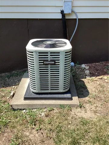 $239,599 | 17705 East Redwood Drive, Independence, MO 64056