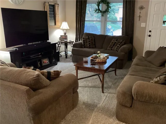 $239,599 | 17705 East Redwood Drive, Independence, MO 64056