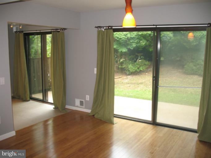 2201 Wheelwright Court Reston, VA 20191 - Photo 10 of 17 Interior (General)