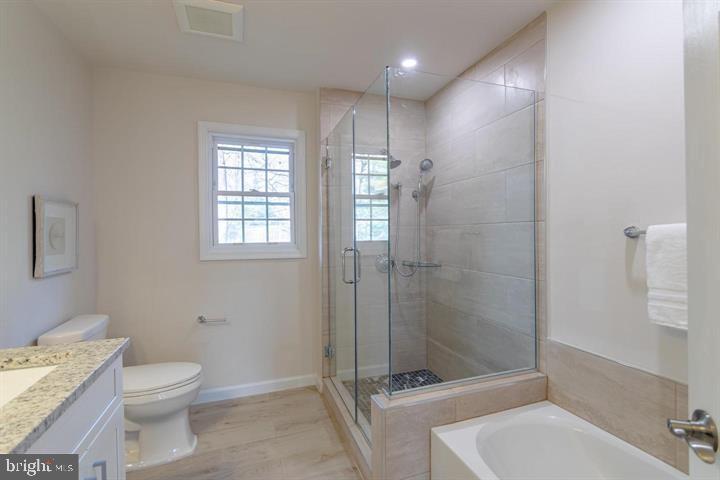 7816 Falstaff Road McLean, VA 22102 - Photo 23 of 40