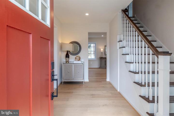 7816 Falstaff Road McLean, VA 22102 - Photo 3 of 40