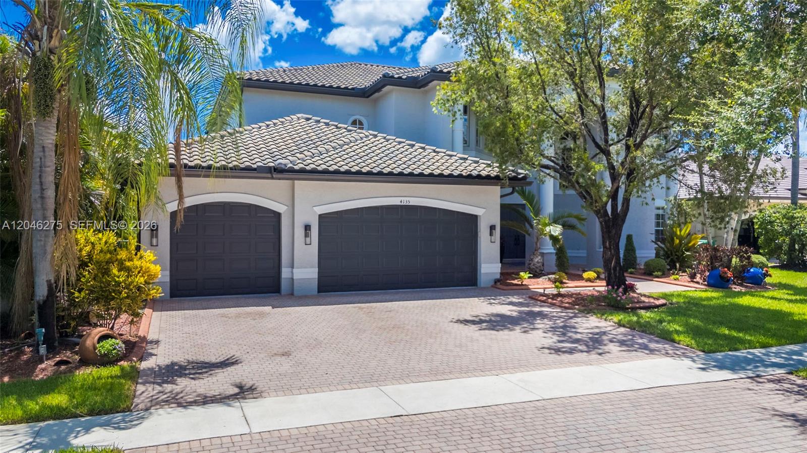 4135 Southwest 186th Way Miramar, FL 33029 - Photo 2 of 76