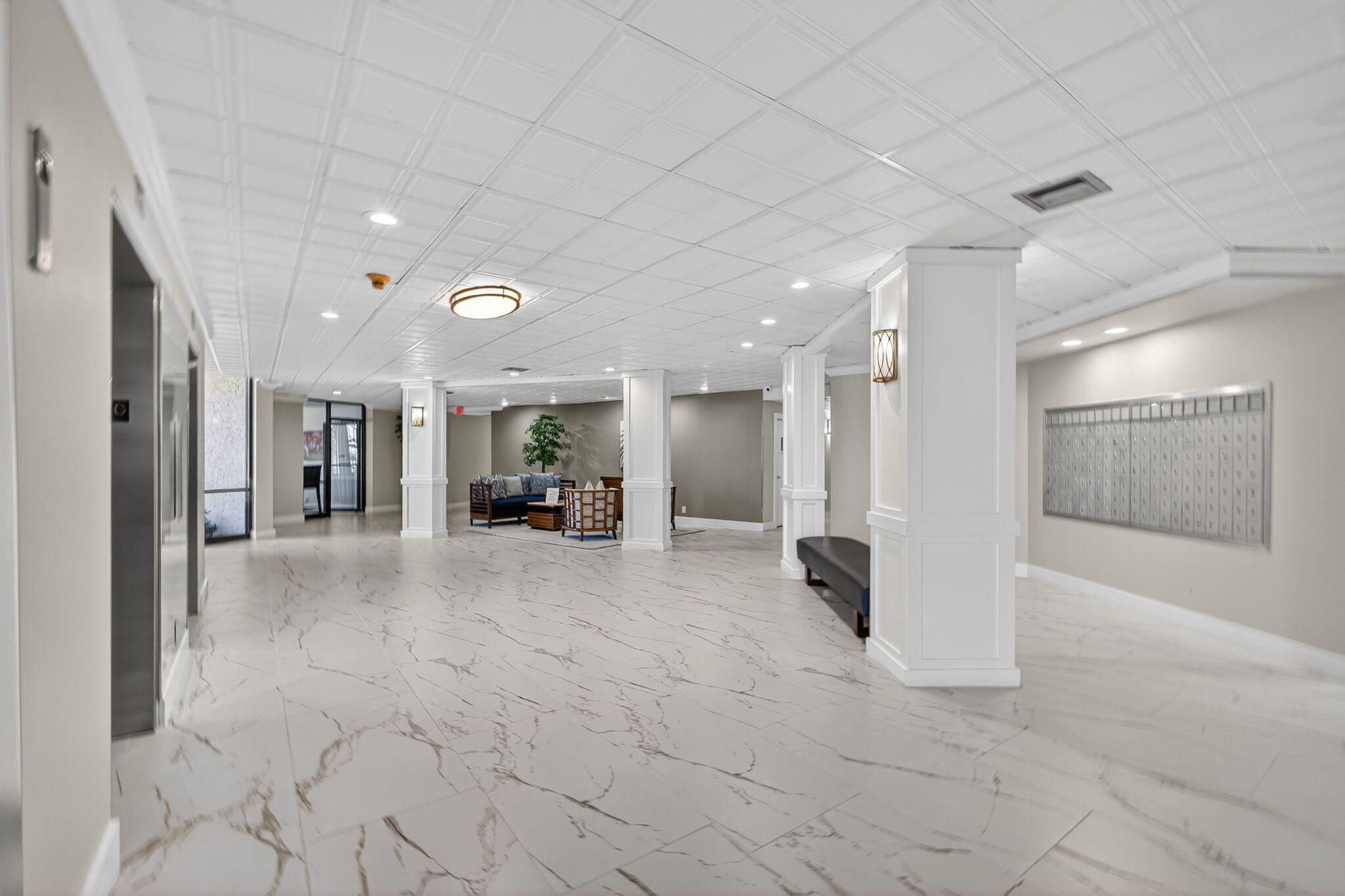 336 Golfview Road, Unit 905 North Palm Beach, FL 33408 - Photo 8 of 49 Lobby Area