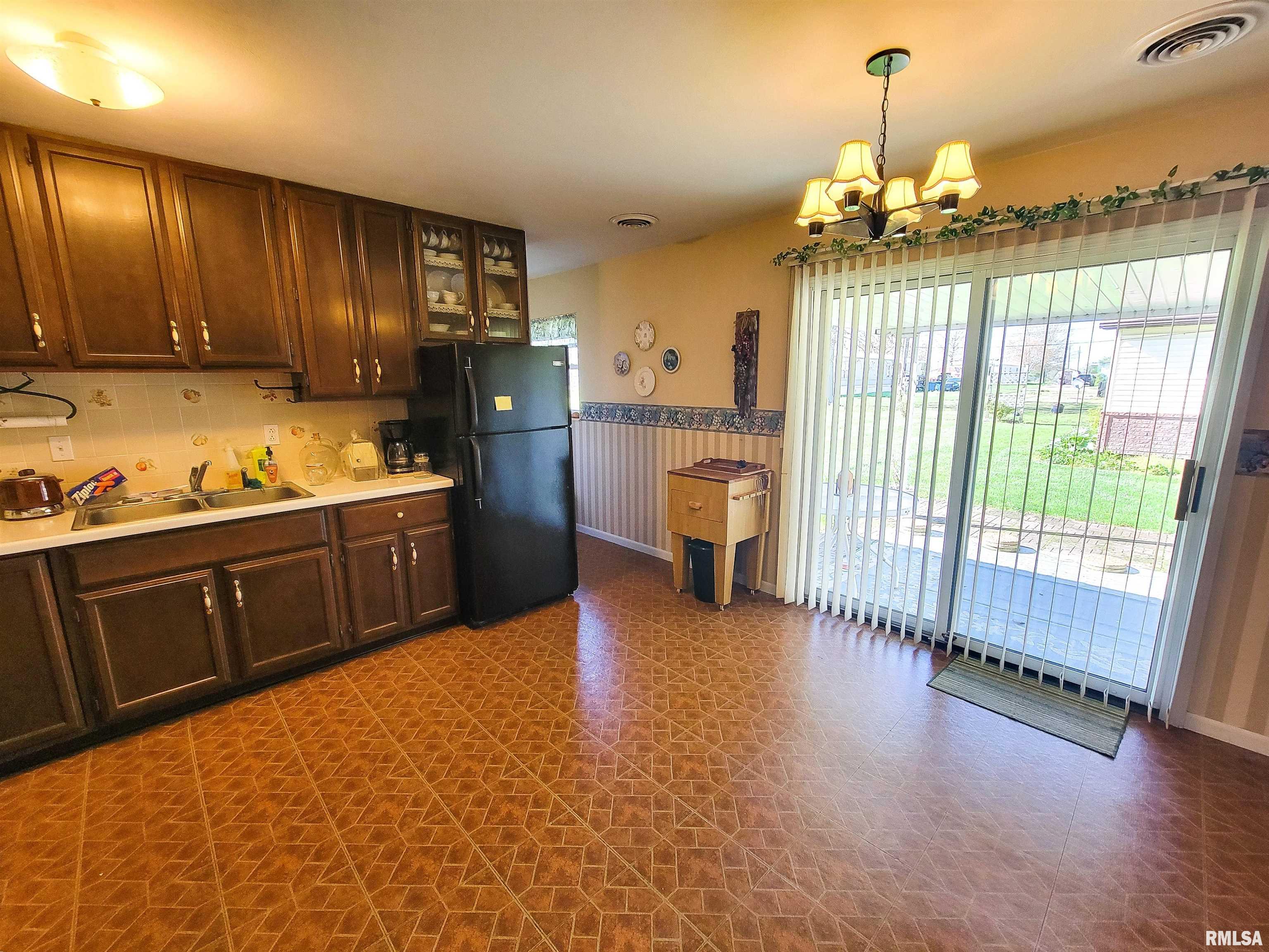 918 West 5th Street Flora, IL 62839 - Photo 21 of 74