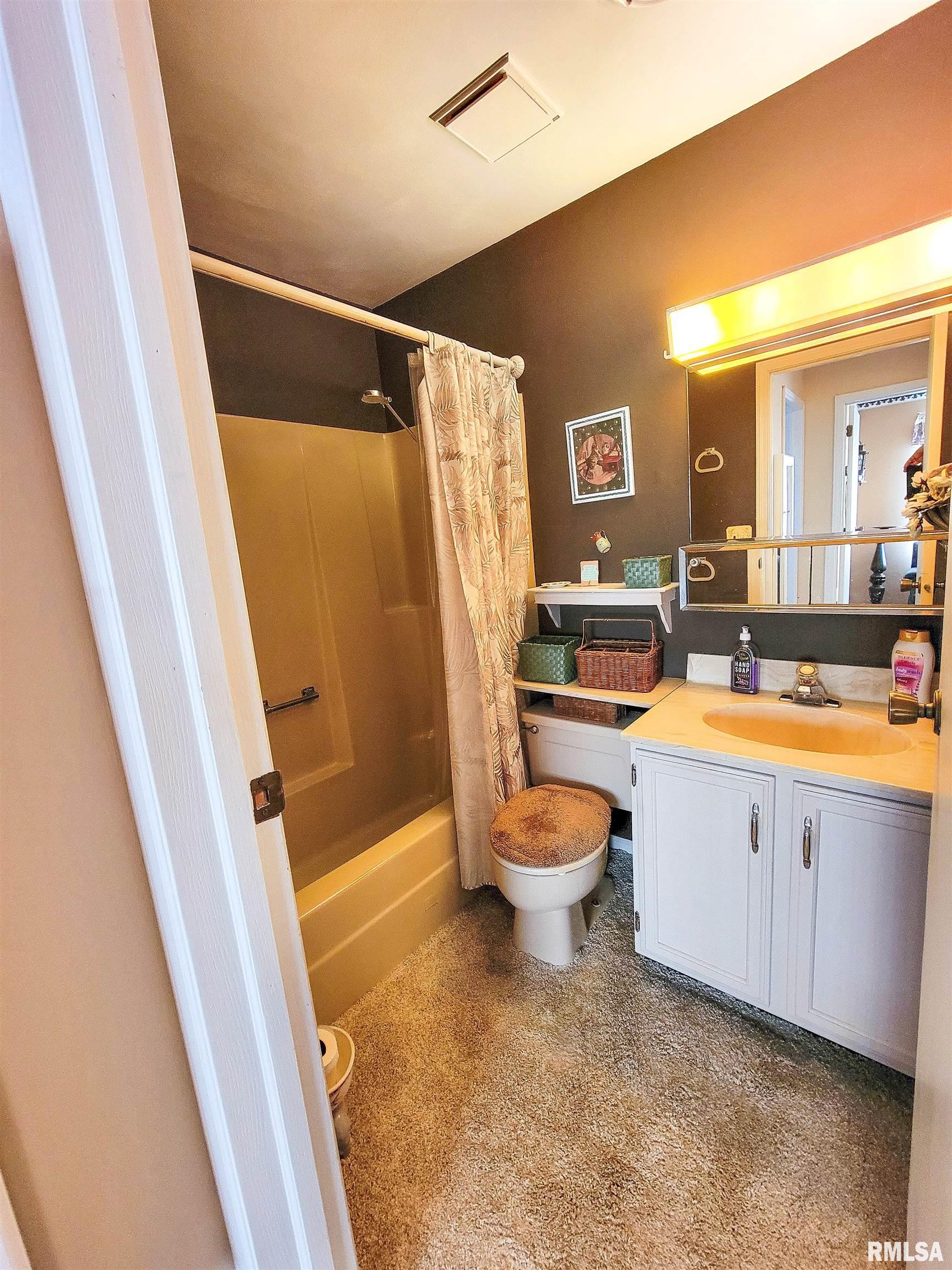 918 West 5th Street Flora, IL 62839 - Photo 40 of 74