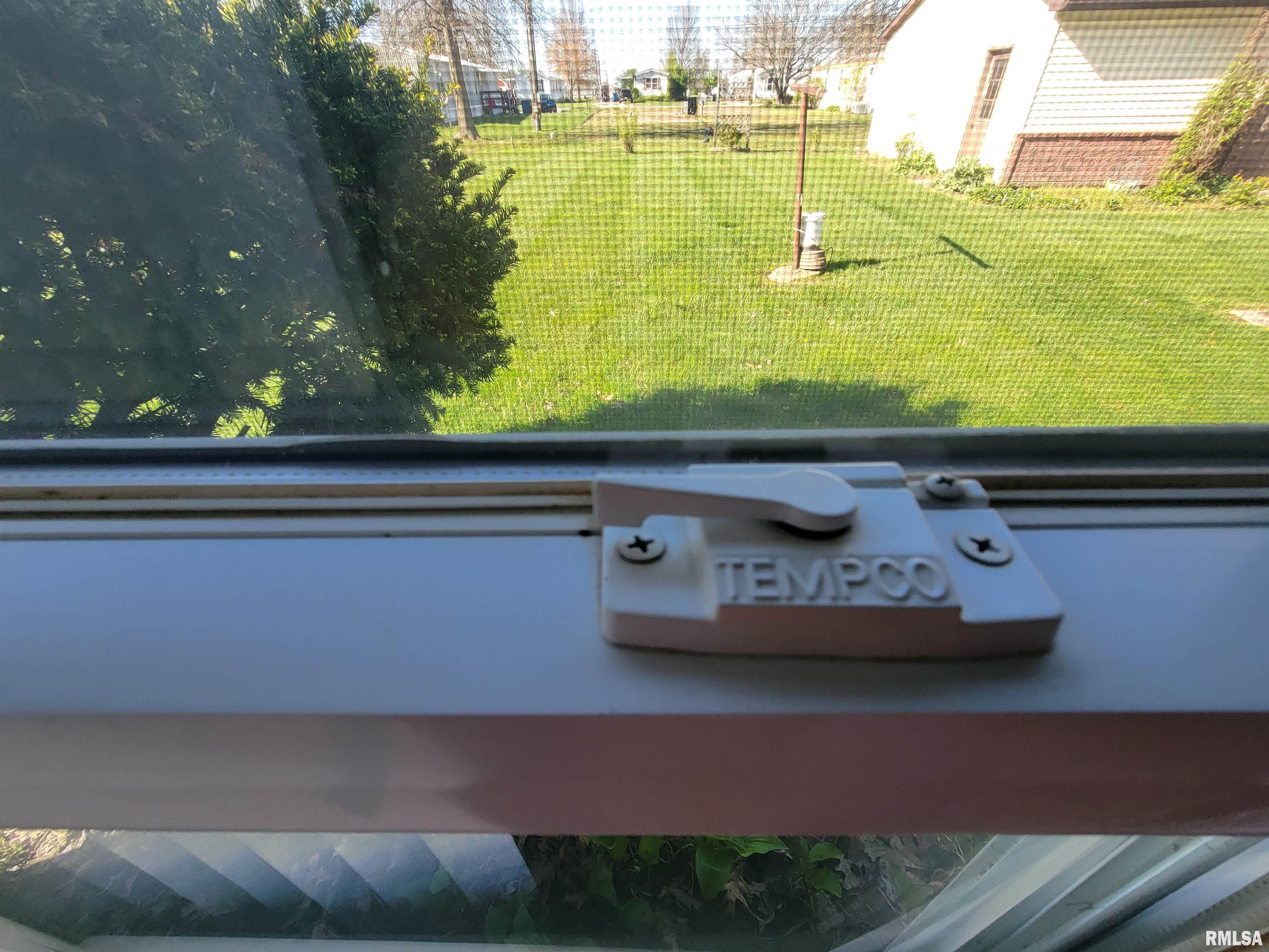 918 West 5th Street Flora, IL 62839 - Photo 53 of 74