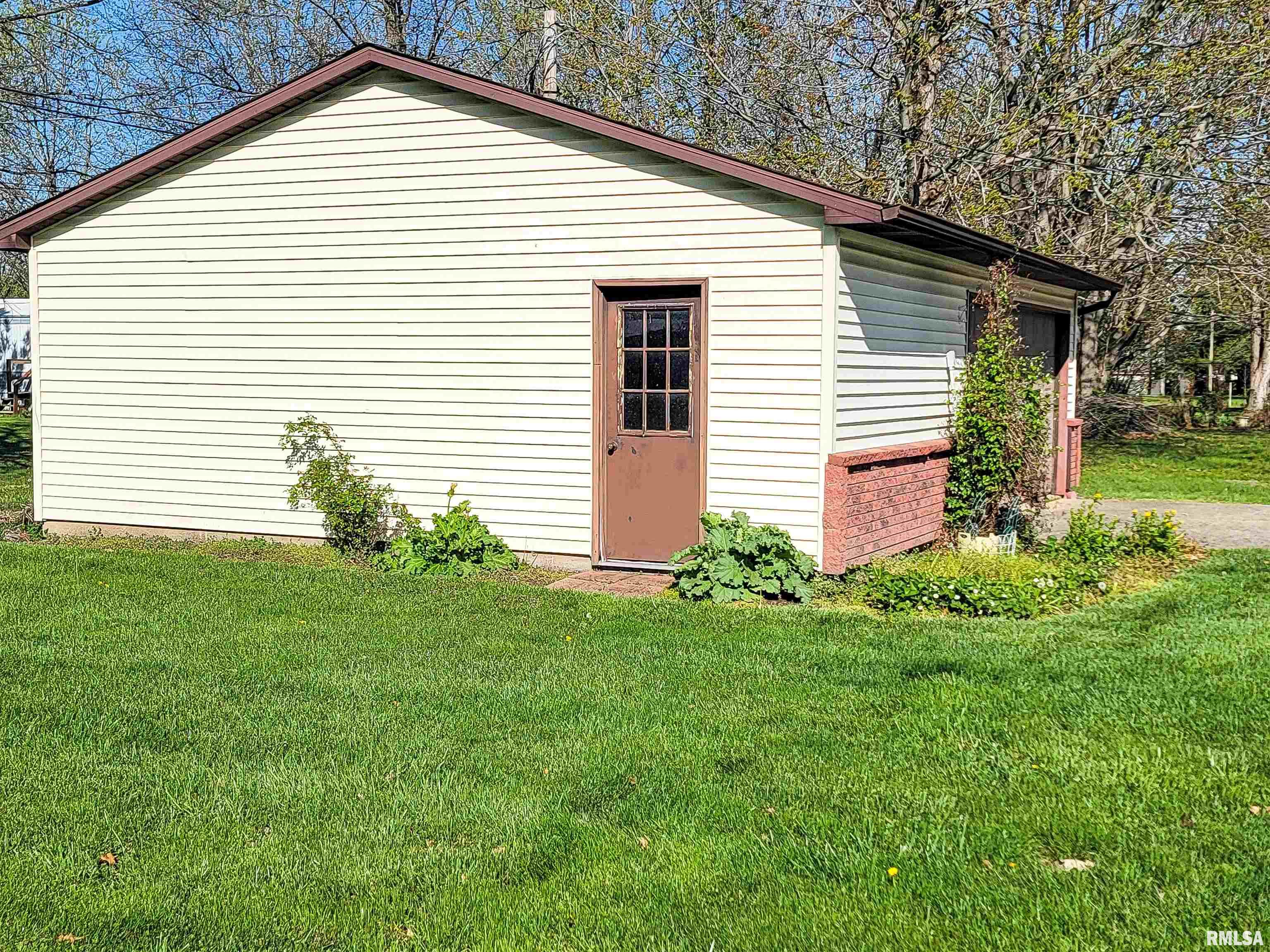 918 West 5th Street Flora, IL 62839 - Photo 60 of 74