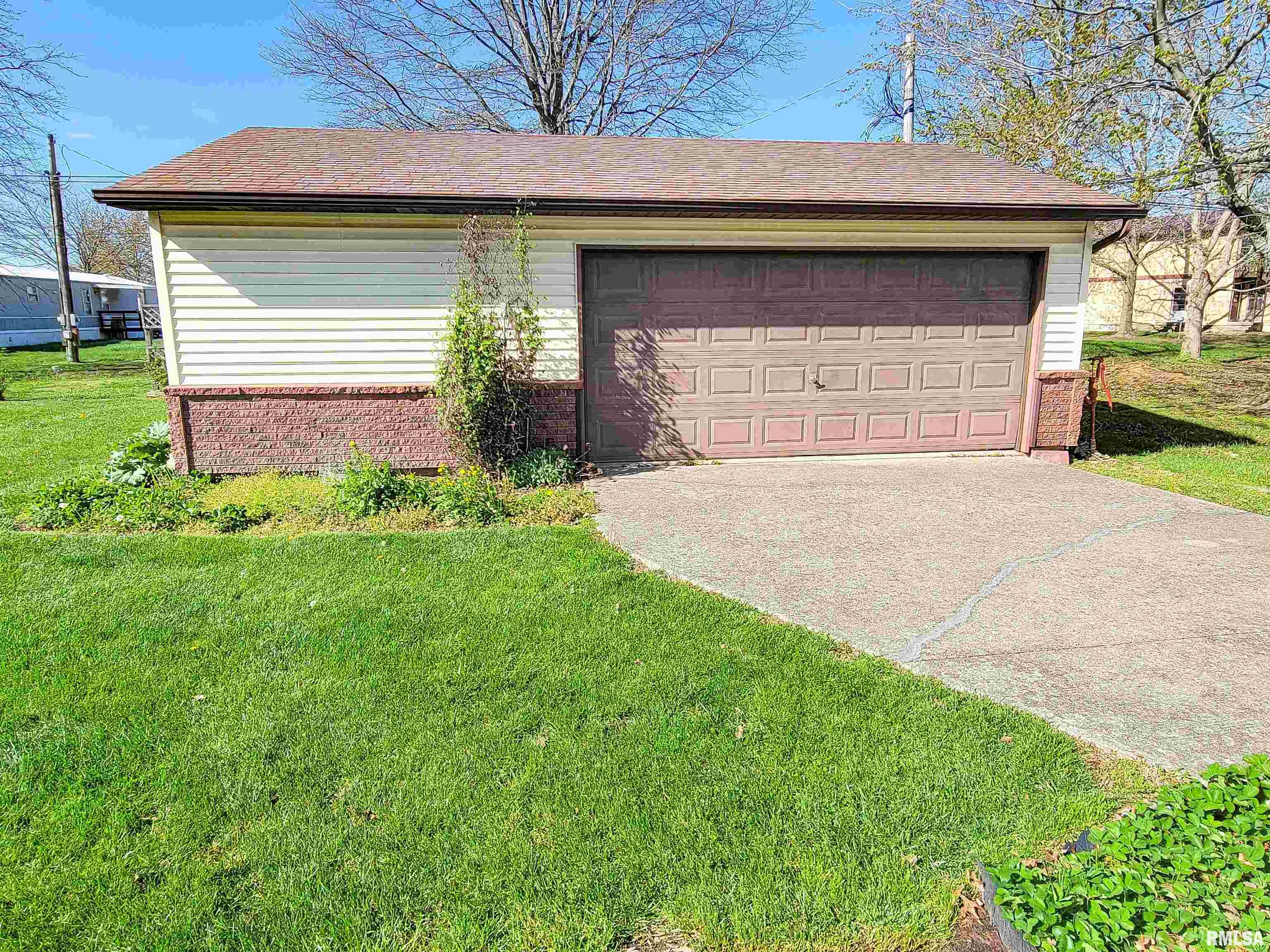 918 West 5th Street Flora, IL 62839 - Photo 61 of 74