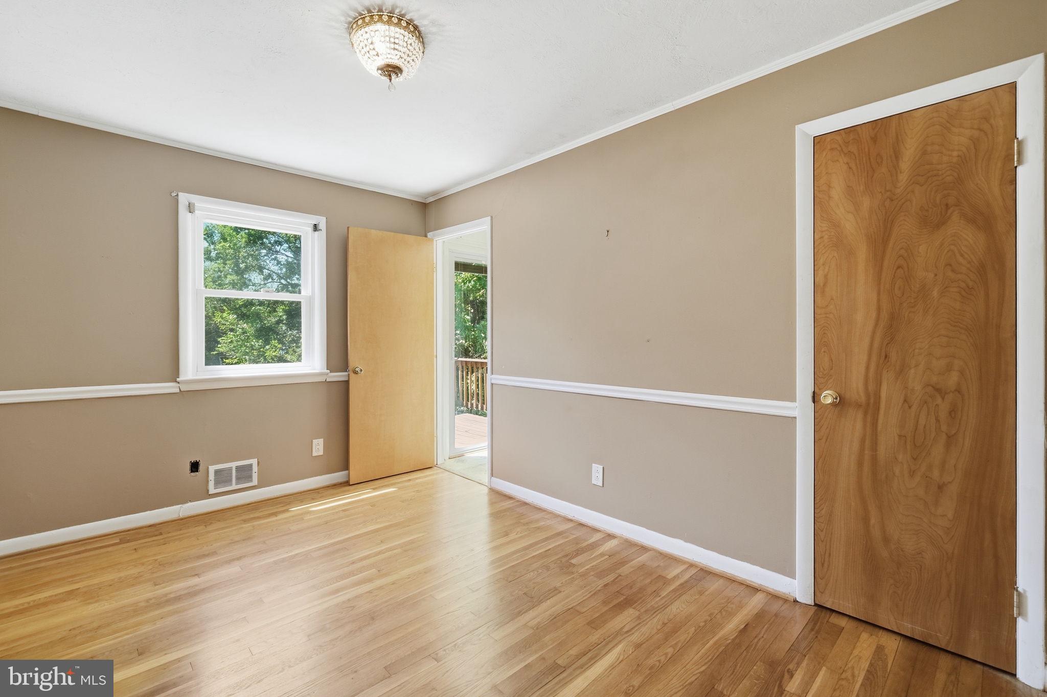 9205 4th Street Lanham, MD 20706 - Photo 14 of 30 Bedroom