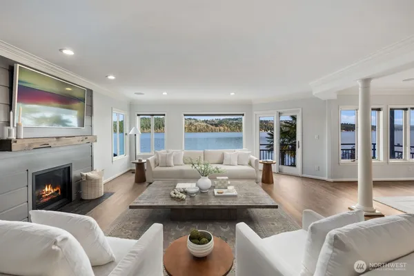 $4,649,000 | 14014 Riviera Place Northeast, Seattle, WA 98125