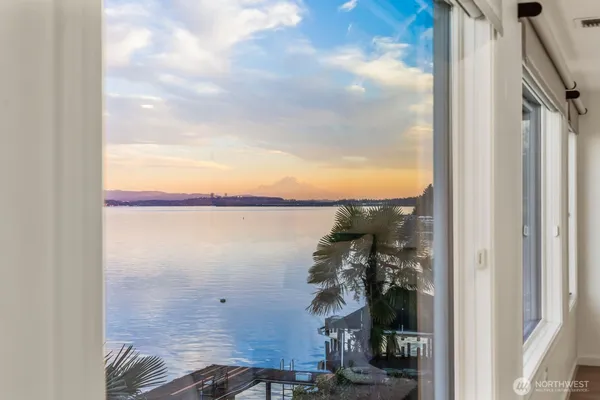 $4,649,000 | 14014 Riviera Place Northeast, Seattle, WA 98125