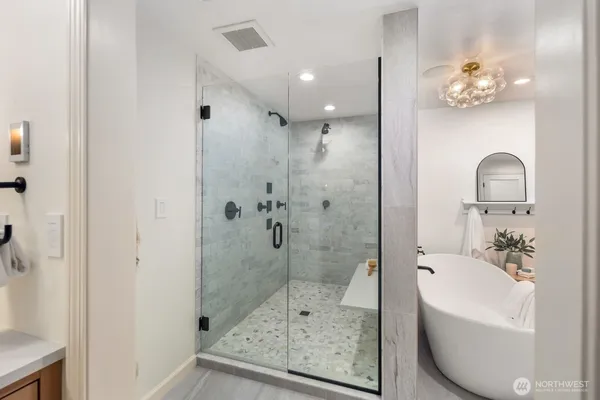 $4,649,000 | 14014 Riviera Place Northeast, Seattle, WA 98125