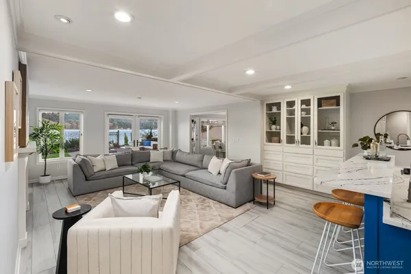 $4,649,000 | 14014 Riviera Place Northeast, Seattle, WA 98125