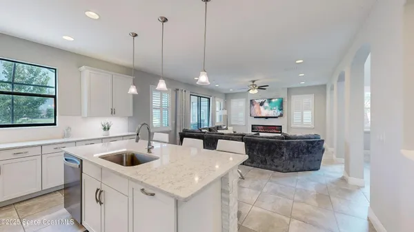 $869,900 | 7553 Poulicny Lane, Melbourne, FL 32940