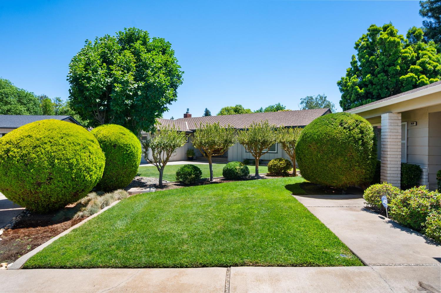 2628 Turquoise Court Modesto, CA 95355 - Photo 6 of 39