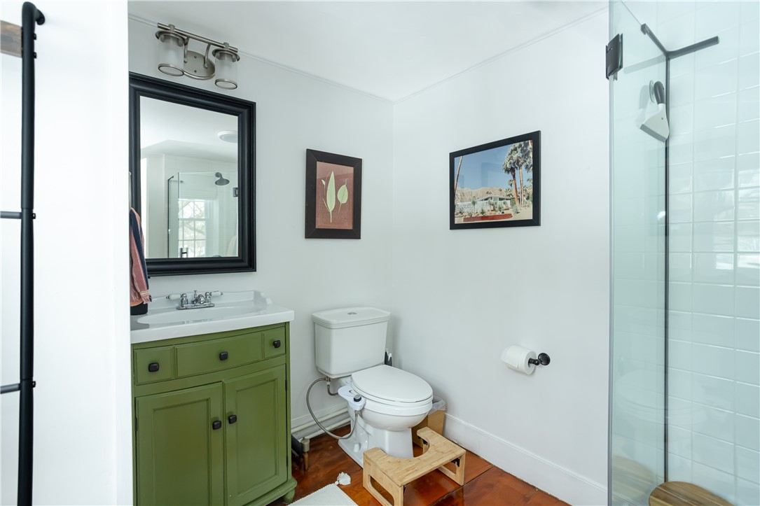417 Middle Road Portsmouth, RI 02871 - Photo 30 of 32 Gallery Image 30