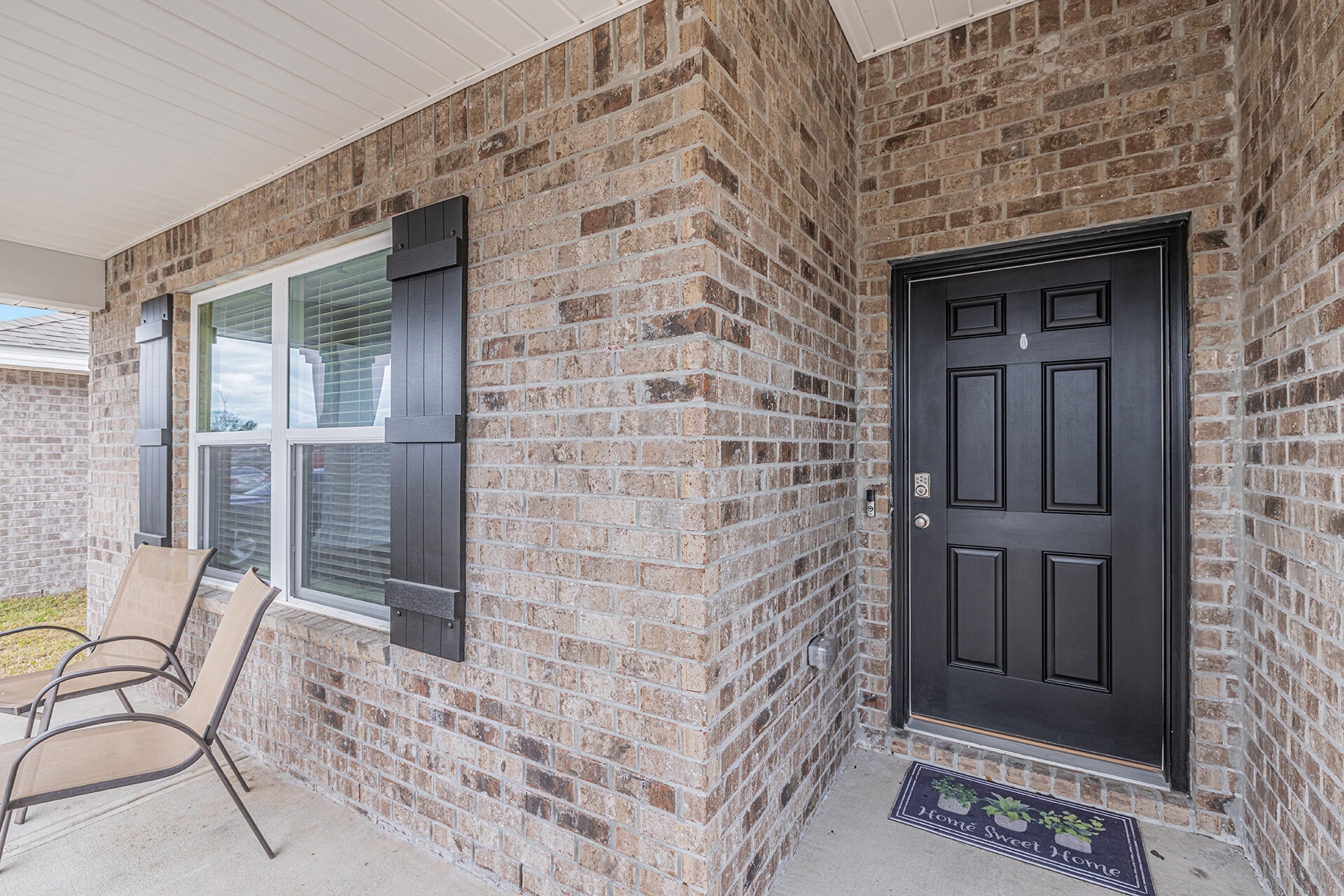 4656 Honor Guard Way Crestview, FL 32539 - Photo 3 of 28 11