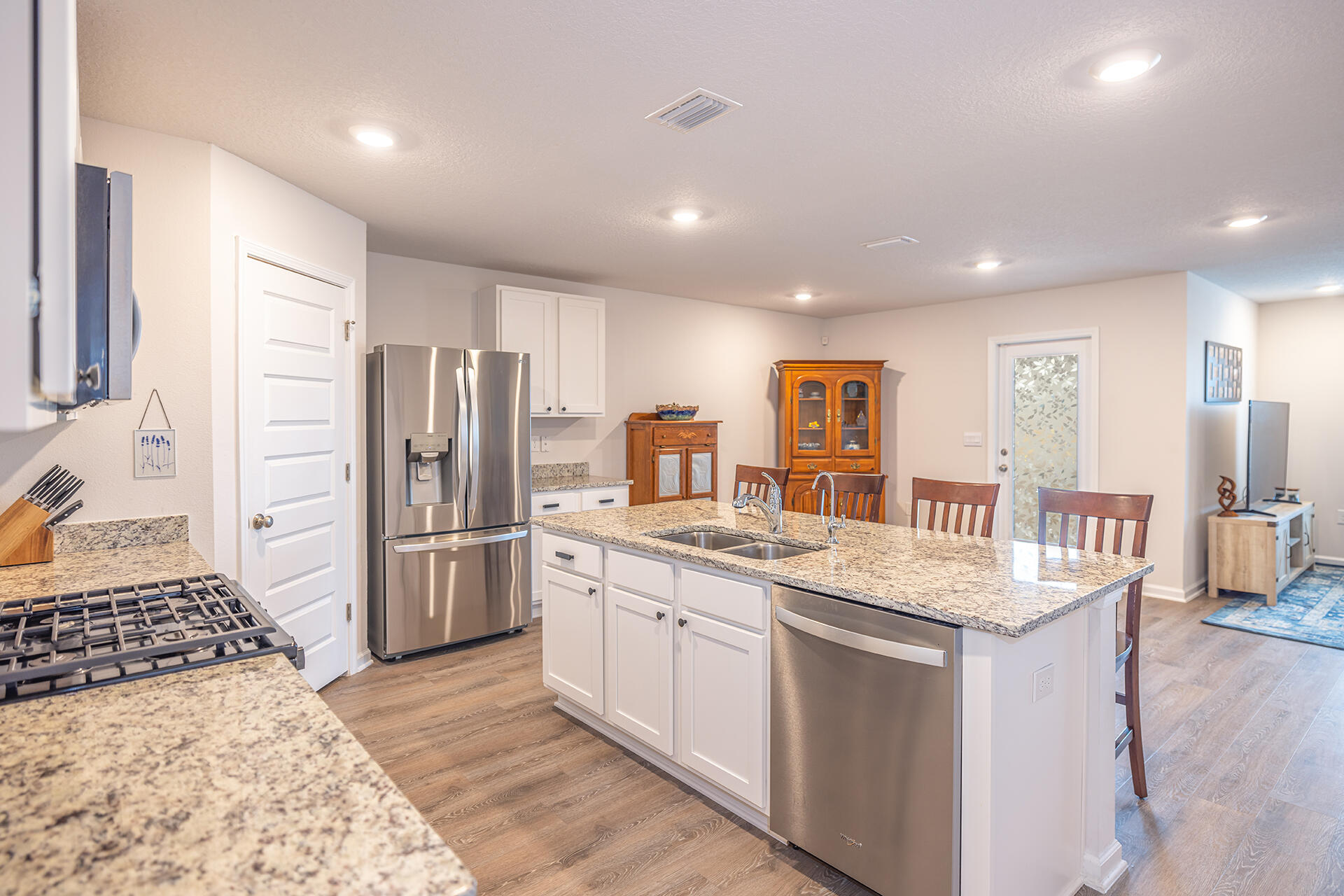 4656 Honor Guard Way Crestview, FL 32539 - Photo 6 of 28 14