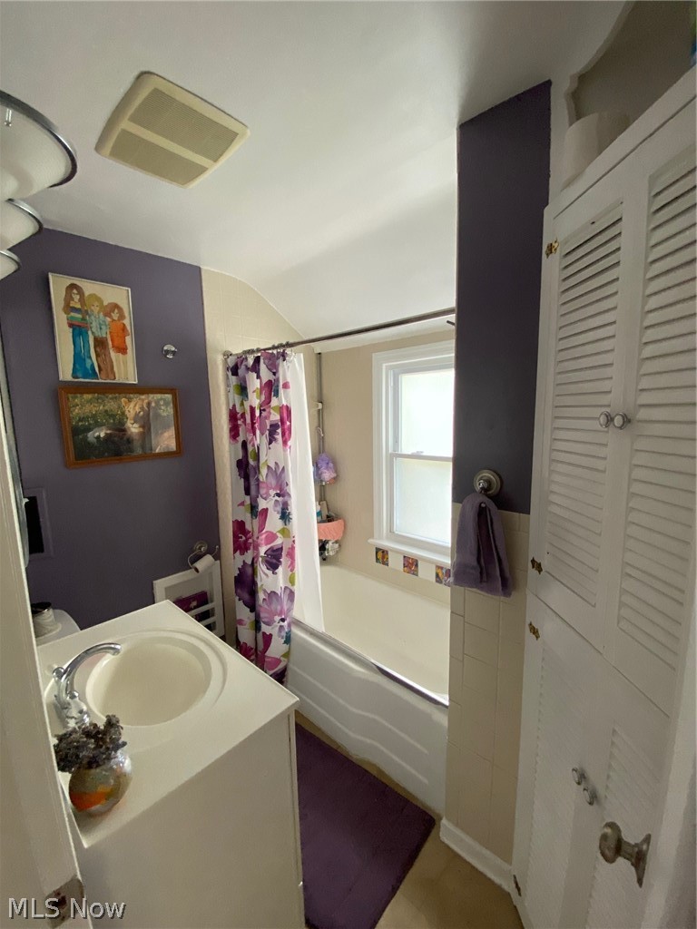 1596 Biltmore Road Cleveland, OH 44124 - Photo 15 of 23 Gallery Image 15