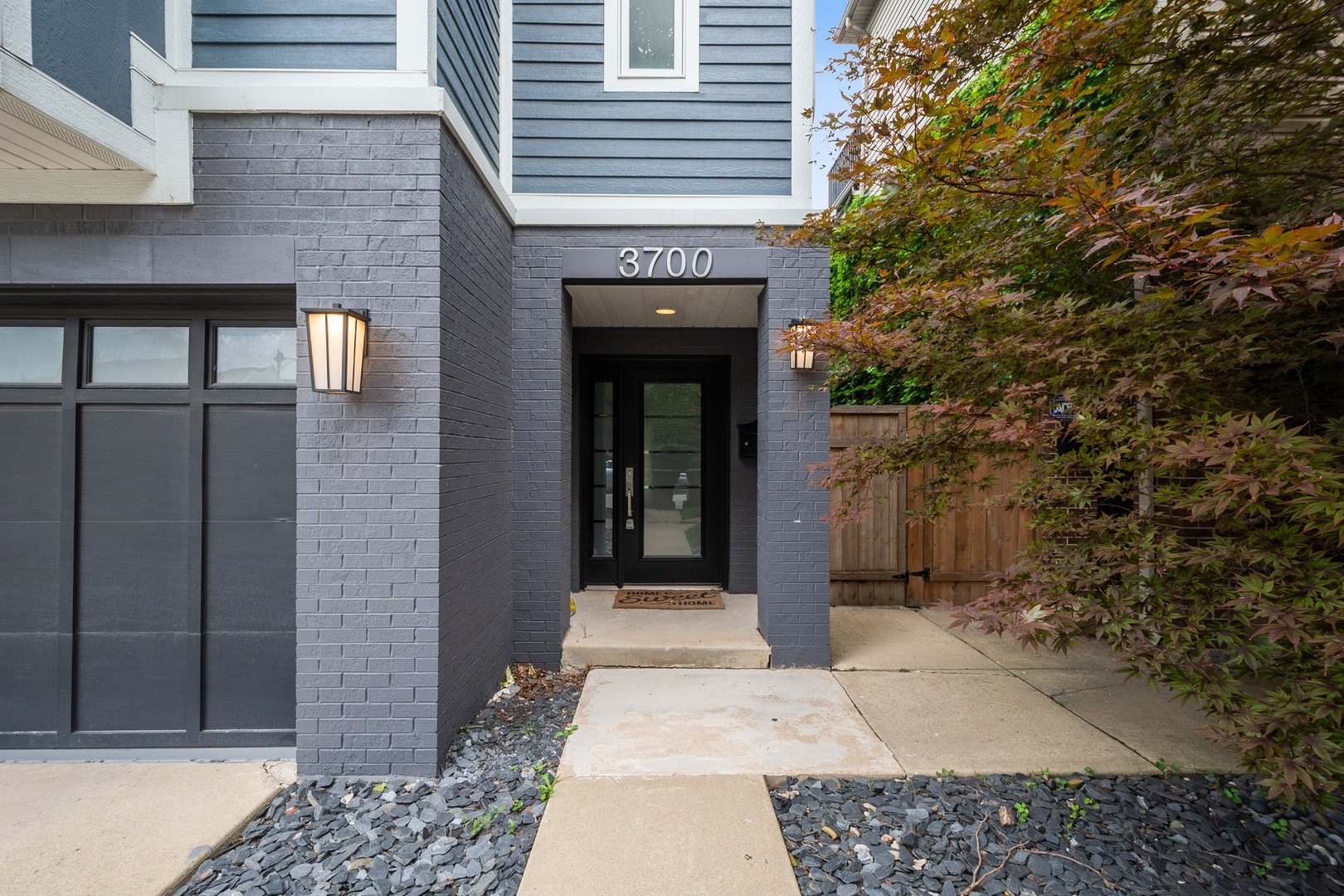 3700 North Kenneth Avenue Chicago, IL 60641 - Photo 2 of 29 a front view of a house