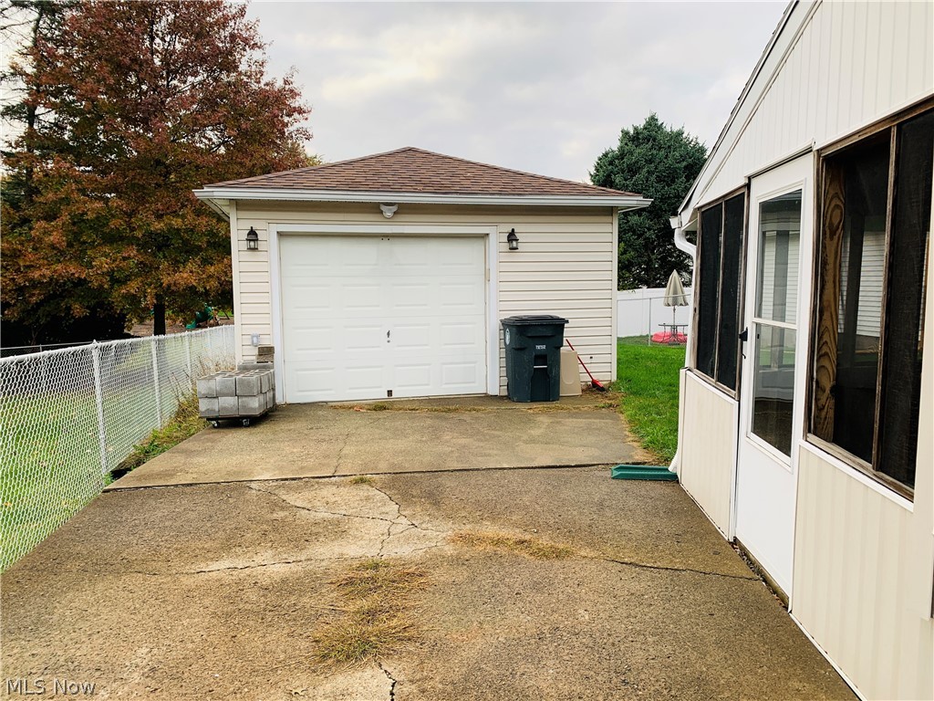 560 Lansing Road Akron, OH 44312 - Photo 6 of 22